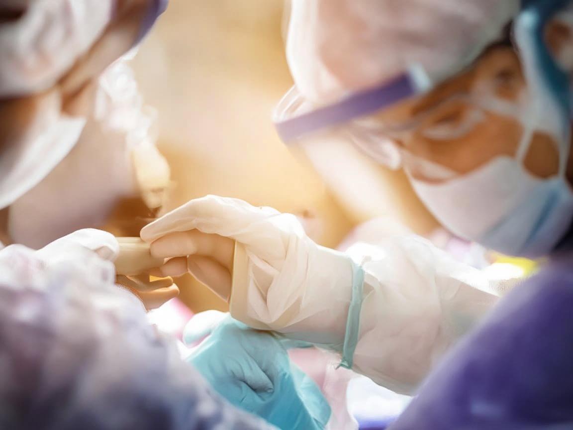 长沙护理新视角，如何在疫情期间保障隔离不隔爱的医疗服务？